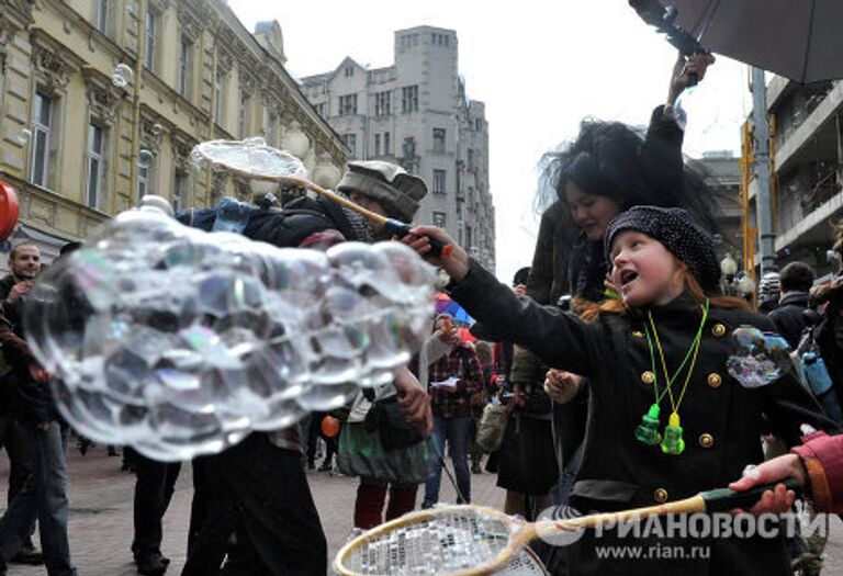 Парад мыльных пузырей на Арбате