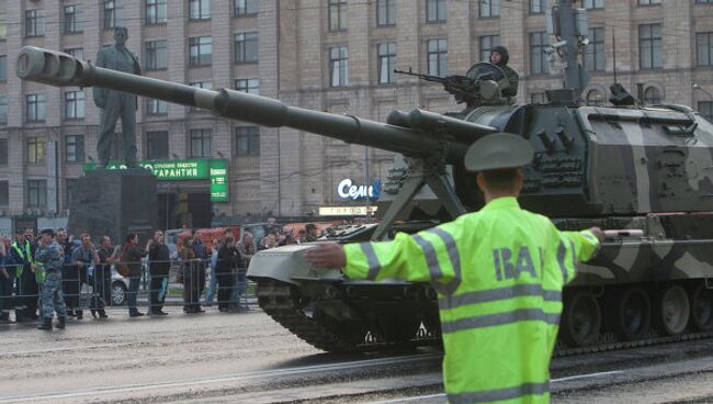 Репетиция военного парада, посвященного Дню Победы. Архив