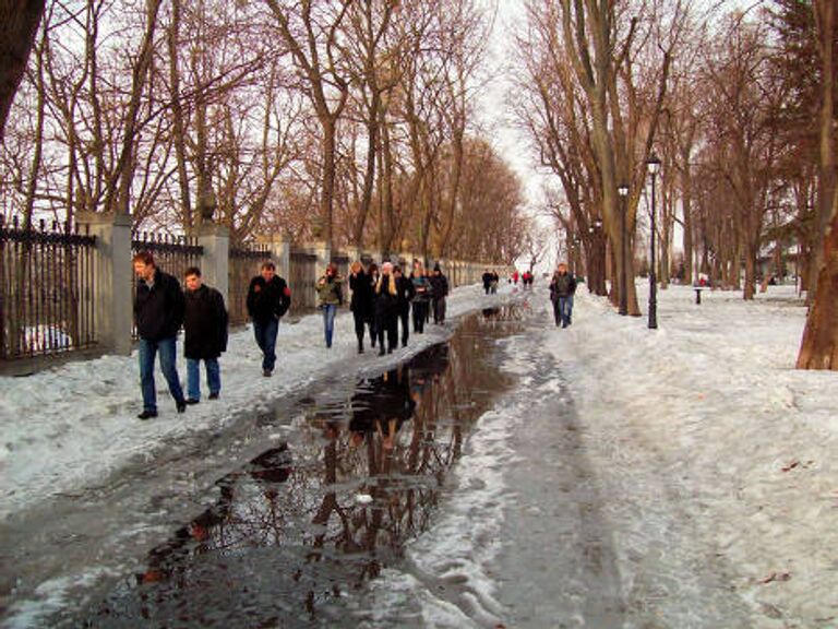 Таяние снега в Киеве 