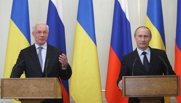 Встреча премьер-министров РФ и Украины В. Путина и Н. Азарова. Архив