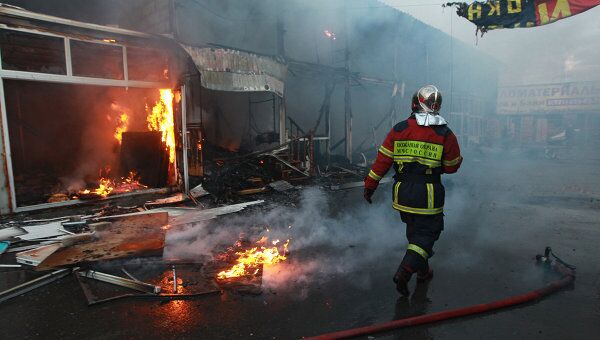 Пожар на строительном рынке в подмосковном Реутове