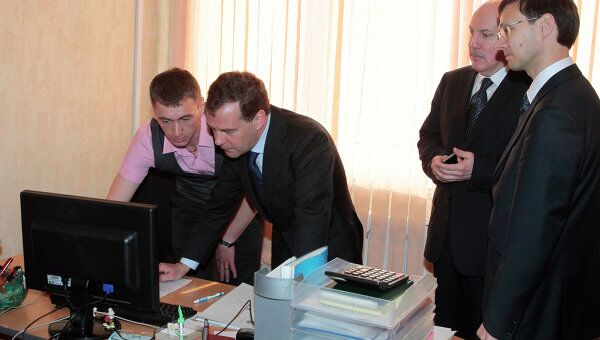 Президент РФ Д.Медведев посетил Центр профилактики и реабилитации наркозависимости в Иркутске. Архив