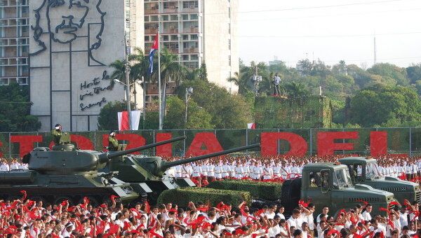 Первый за пять лет военный парад прошел в Гаване