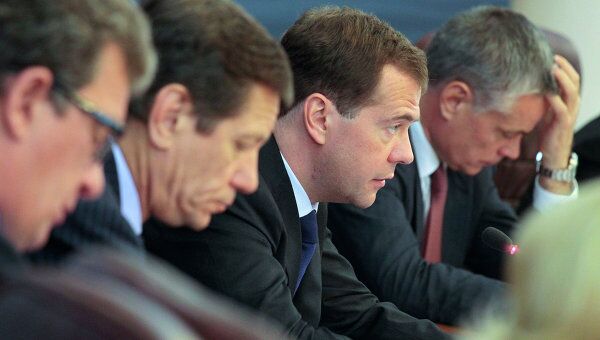 Президент РФ Д.Медведев провел заседание президиума Госсовета по борьбе с распространением наркотиков среди молодежи