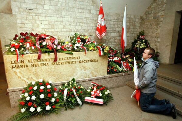 Памятные мероприятия в Кракове, посвященные годовщине похорон Леха Качиньского и его супруги 18 апреля 2011 г.
