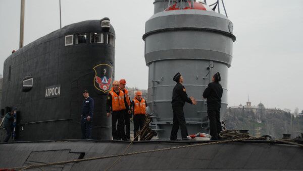 Подводная лодка ЧФ России «Алроса»