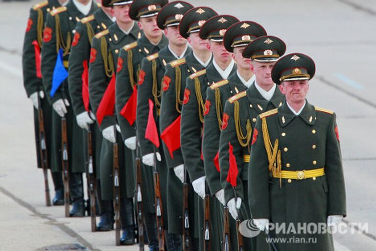 Репетиция парада Победы на полигоне в Алабино