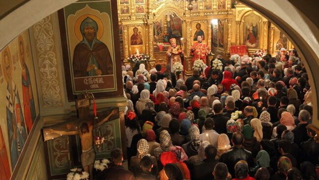 Ночное пасхальное богослужение в Сочи 