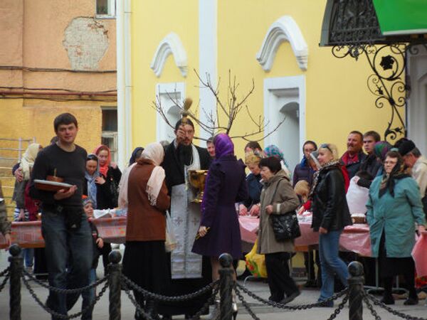 Освящение пасхальной пищи в Воронеже 