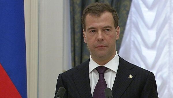 Медведев вспомнил, как и что Правда написала о Чернобыле 25 лет назад