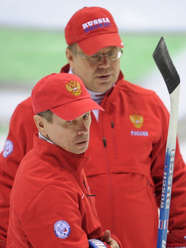 Вячеслав Быков , Игорь Захаркин (слева направо)
