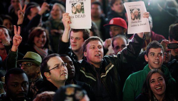 Люди вышли на улицы Нью-Йорка после сообщения о смерти бен Ладена