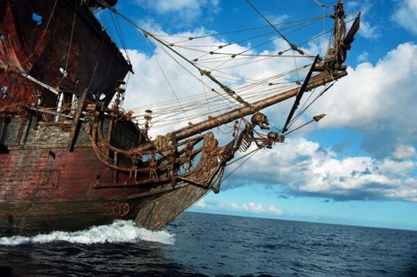 Кадр из фильма «Пираты Карибского моря: На странных берегах»	