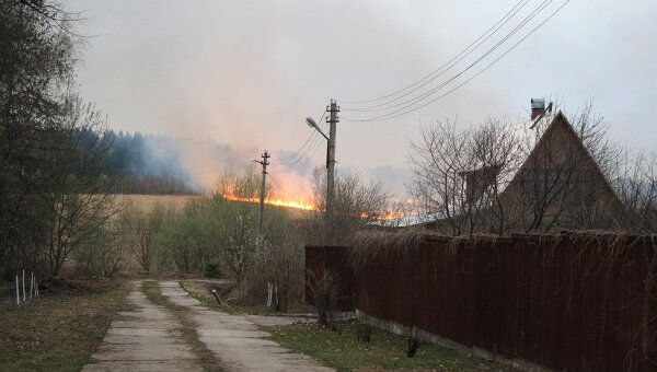 Возгорание травы в Подольском районе
