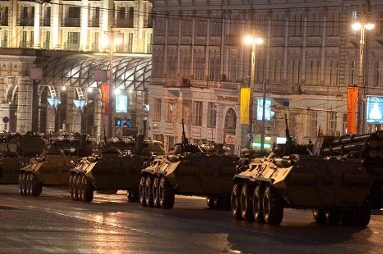 Проход военной техники на репетицию парада Победы