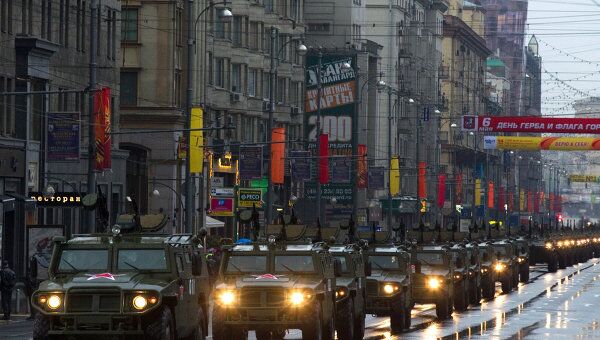 Проход военной техники на репетицию парада Победы на Красной Площади
