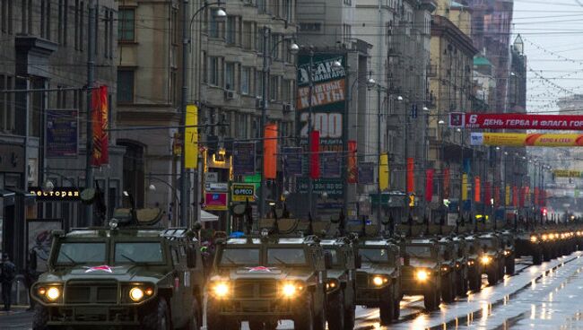 Проход военной техники на репетицию парада Победы на Красной Площади