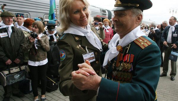 30 калининградских ветеранов отправились на Поезде памяти в Тулу