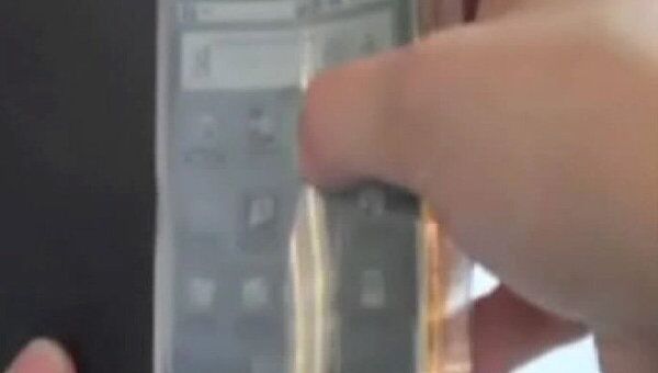 Канадские ученые показали, на что способен новый бумажный телефон