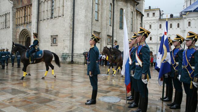 Церемониальный развод конных и пеших караулов Президентского полка. Архив