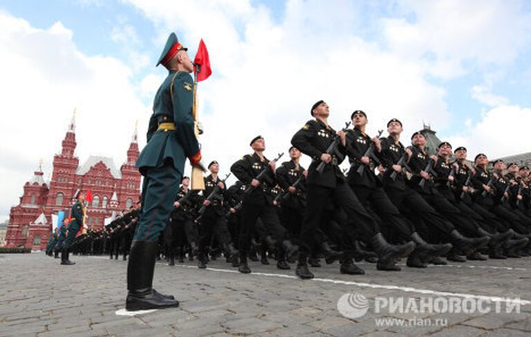 Военный парад, посвященный 66-летию Победы в Великой Отечественной войне