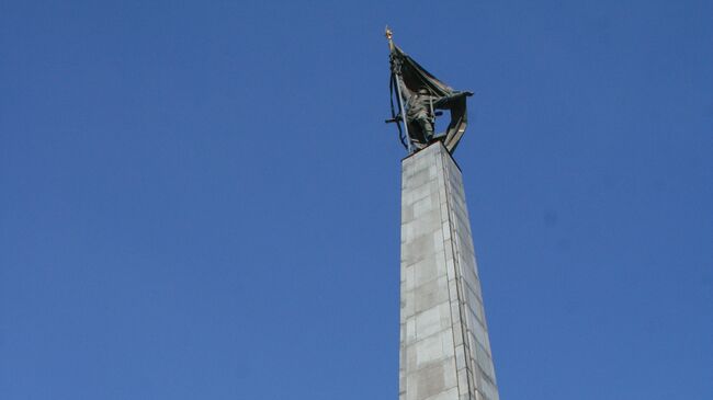 Монумент советским воинам-освободителям на горе Славин в Братиславе