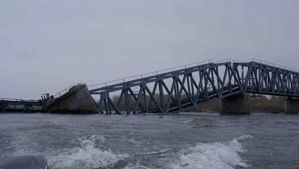 Обрушение железнодорожного моста в Хакасии