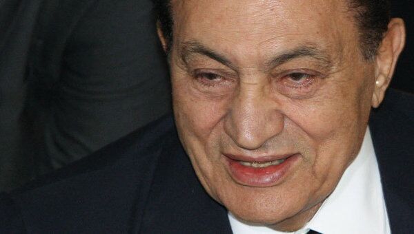 Экс-президент Египта Хосни Мубарак  потерял сознание во время допроса