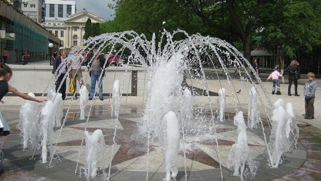 Фонтан  в Краснодаре. Архив