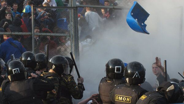 Более 120 человек задержаны после драки на футбольном матче в Самаре