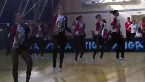 Более 800 ростовчан соревновались в умении танцевать рок-н-ролл 