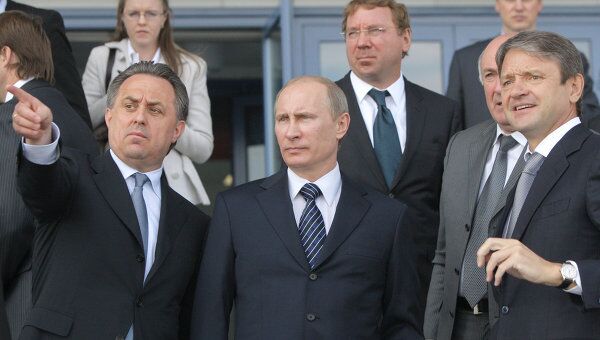 В.Путин осмотрел строящийся многофункциональный спортивный комплекс в Краснодаре