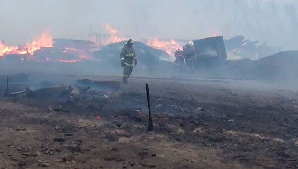 Пожар на складе пиломатериалов в Иркутске удалось потушить за час