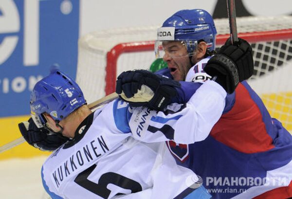 Игровой момент матча Финляндия - Словакия