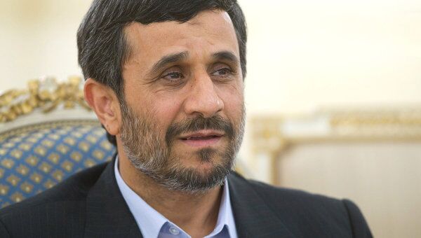 Группа депутатов в Иране обвиняет Ахмадинежада в нарушении конституции
