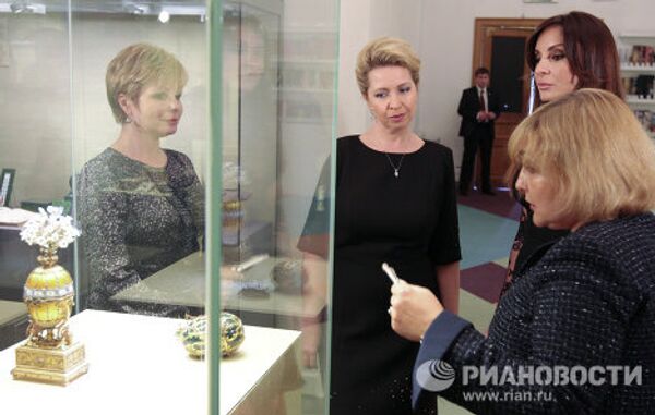 Светлана Медведева и Мехрибан Алиева на выставке Карла Фаберже в Кремле