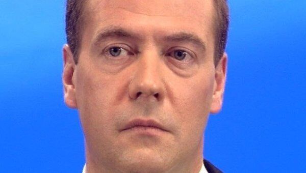 Медведев считает, что президент РФ может создать политическую партию
