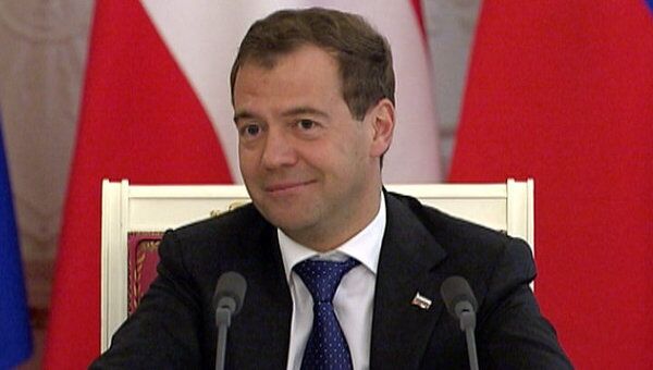 Журналист из Австрии узнал у Медведева, надеяться ли на его второй срок