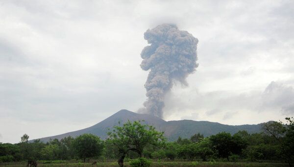 Извержение вулкана Телика в Никарагуа 