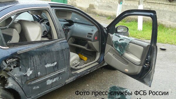 Автомобиль, на котором пытался скрыться боевик в Ингушетии