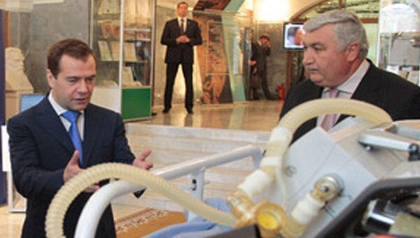 Медведев недоволен дороговизной российской медтехники