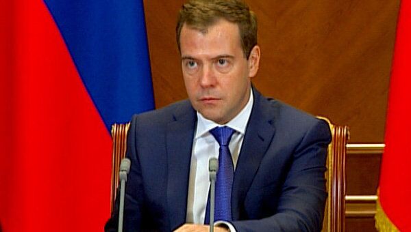 Медведев объявил о создании фонда помощи соотечественникам за рубежом