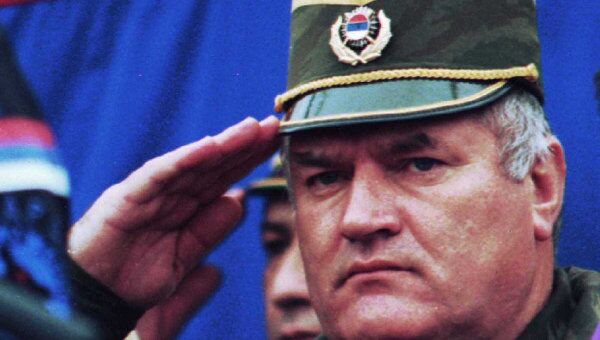 Экс-командующий армией боснийских сербов Ратко Младич, 1995 г.