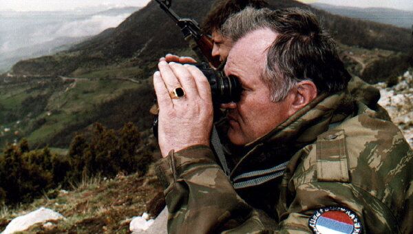 Экс-командующий армией боснийских сербов Ратко Младич, 1994 г. Архив