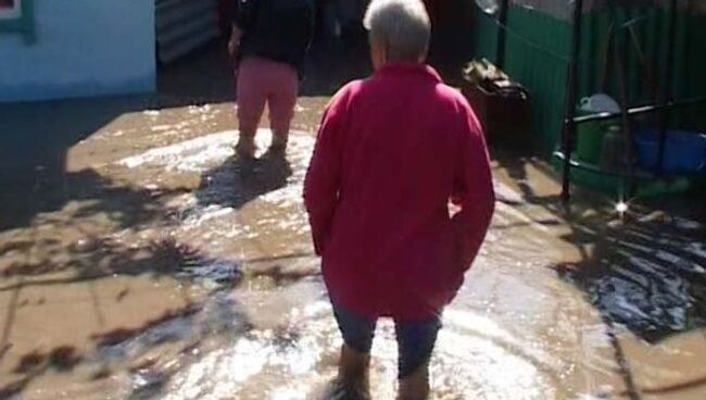 Очевидцы наводнения на Кубани рассказали, как вода врывалась в их дома