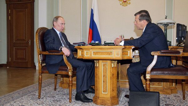 Премьер-министр РФ Владимир Путин встретился с первым вице-премьером РФ