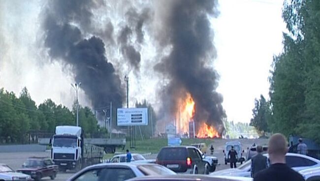 Человек погиб в результате взрыва автозаправок в Костроме. Видео с места ЧП