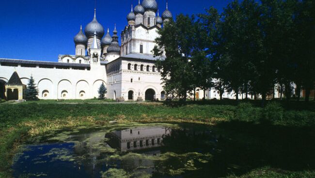 Вид на Ростовский кремль