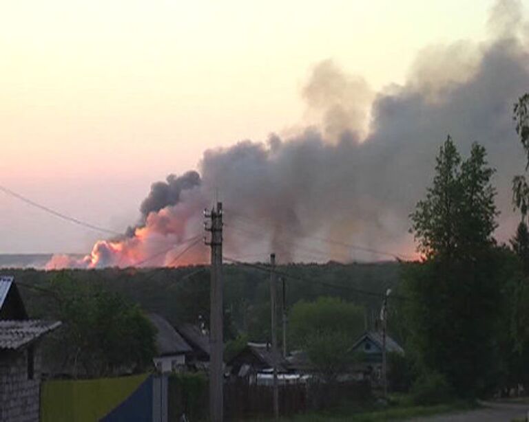 Взрывы и пожар на артиллерийском арсенале в Удмуртии