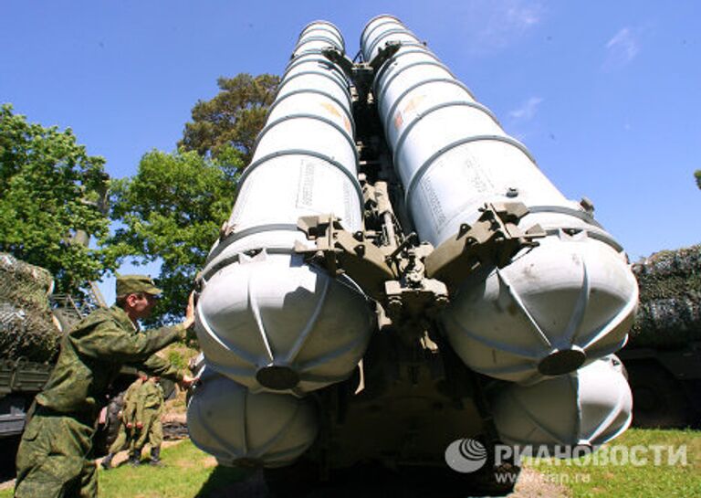 Соединение ПВО С-300 заступило на боевое дежурство